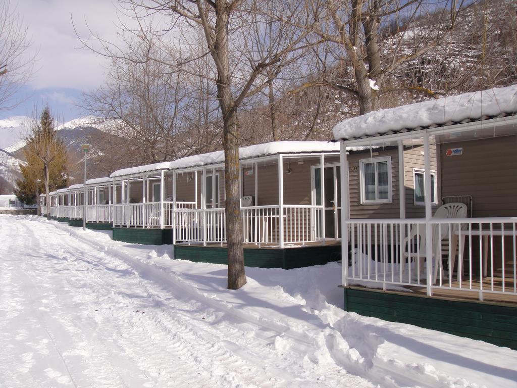 Bungalows Conca De Ter Vilallonga de Ter Zimmer foto